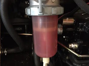 Fuel sediment bowl on a John Deere tractor