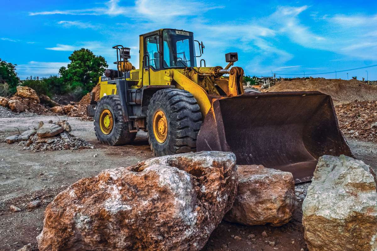 Equipemnt Radar Find agriculture, construction, transportation and material handling equipment near you today