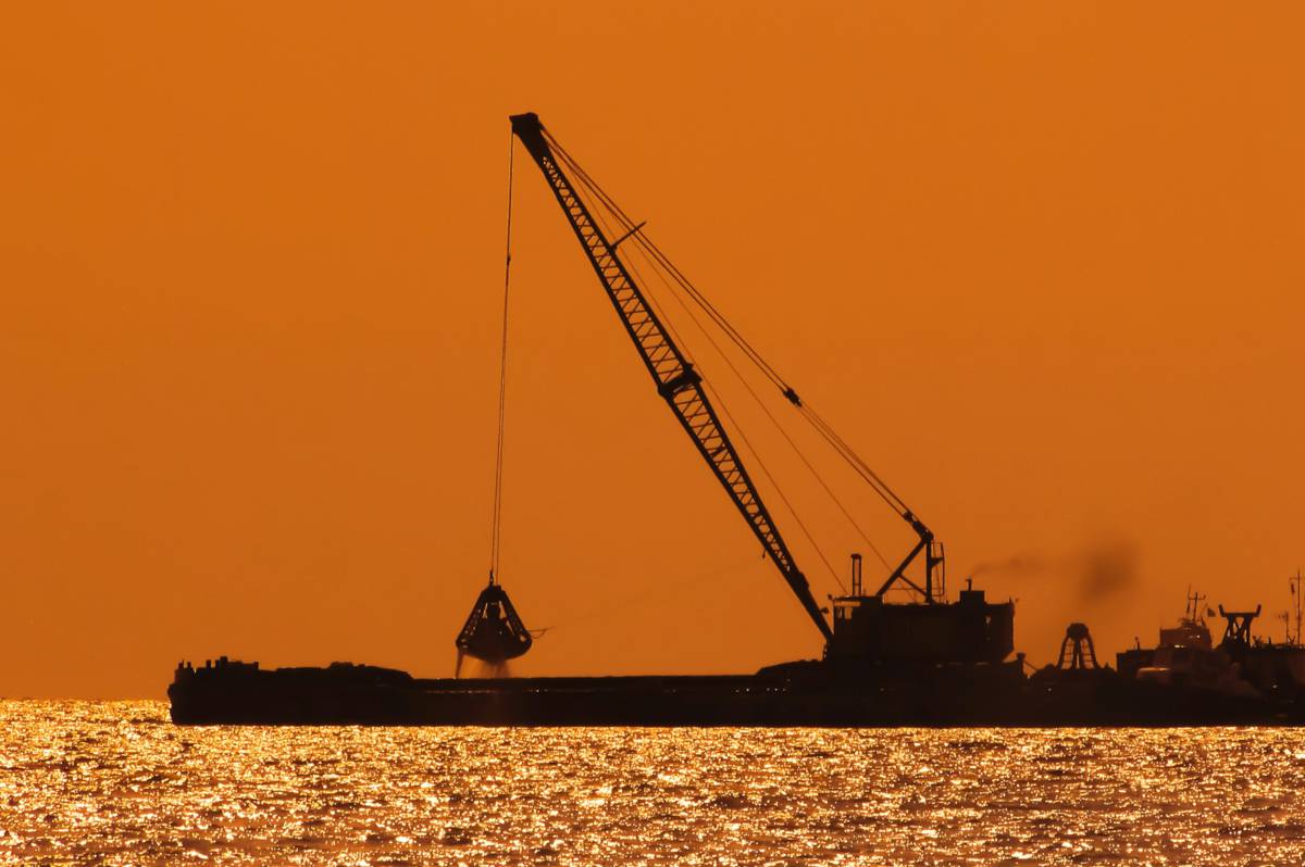 Equipemnt Radar Find agriculture, construction, transportation and material handling equipment near you today