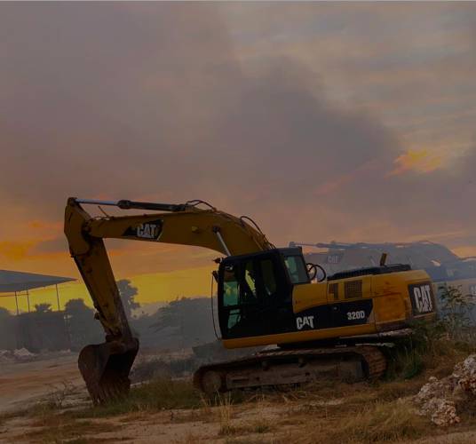 Construction Categories at Equipment Radar. Excavators, dozers, cranes, lift and more