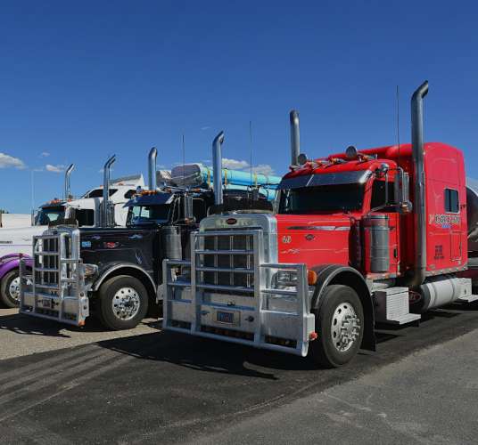 Transportation Categories at Equipment Radar. Heavy duty trucks, trailers, dump trucks and more